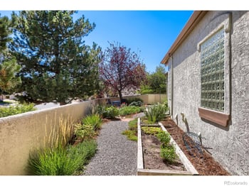 701 Club Pl, Louisville, CO 80027