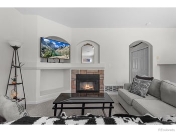 5551 29th St #414, Greeley, CO 80634