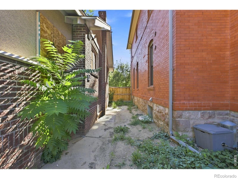 1445 Saint Paul St, Denver, CO 80206