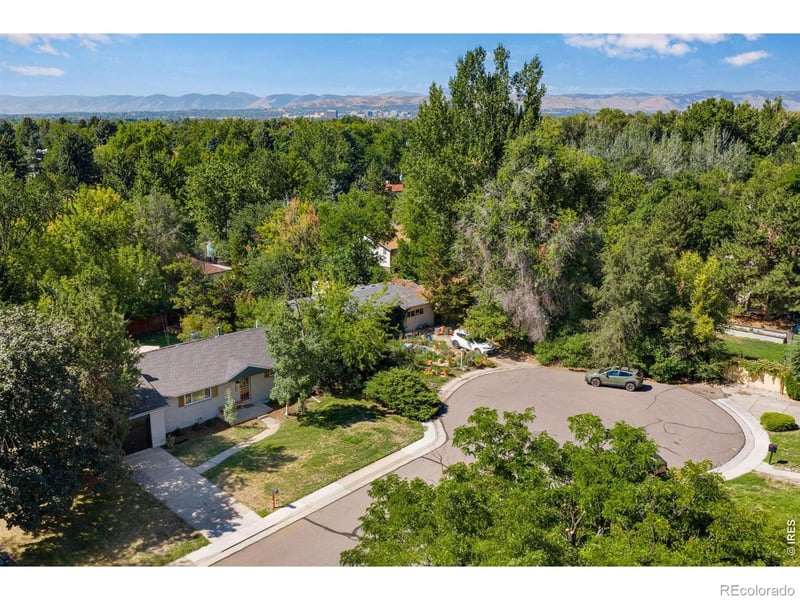 8070 W 25th Pl, Lakewood, CO 80214