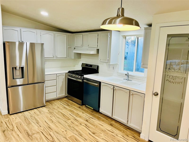 11051 Yellowstone, Longmont, CO 80504