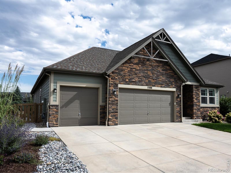 5388 Hallowell Park Dr, Timnath, CO 80547