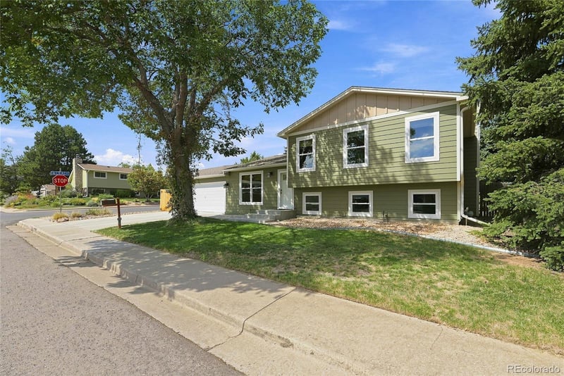2691 Ridge Dr, Broomfield, CO 80020