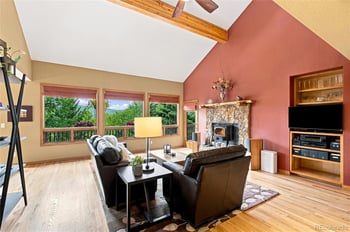 160 Meadowlark Dr, Evergreen, CO 80439