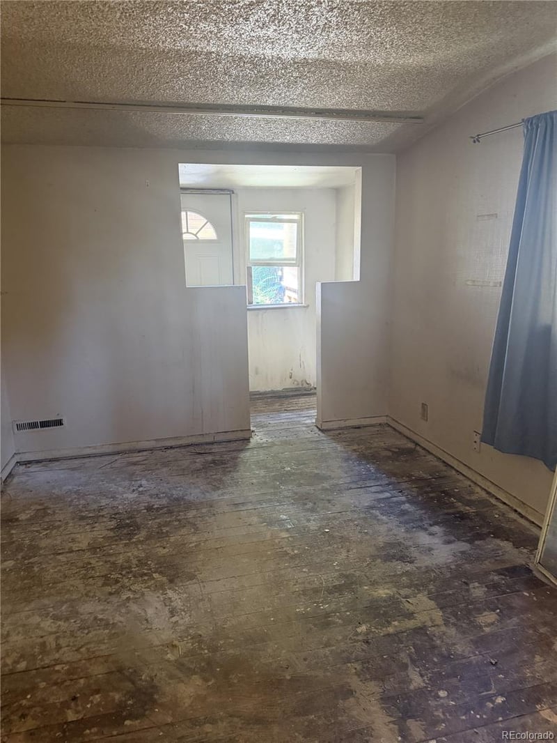 1309 Chester St, Aurora, CO 80010