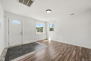 6701 E 77th Pl, Commerce City, CO 80022