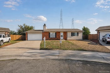 1902 S Truckee St, Aurora, CO 80013