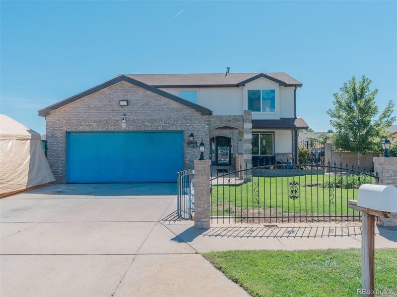 4860 Crown Blvd, Denver, CO 80239