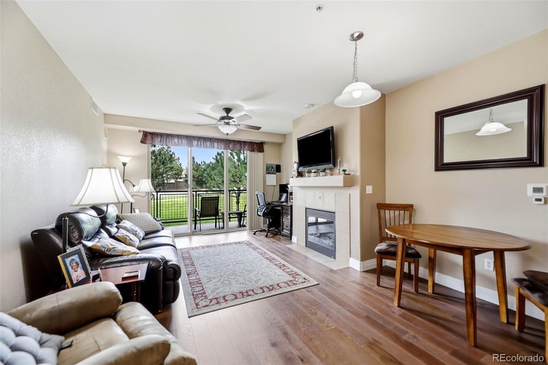 9059 E Panorama Cir #B111, Englewood, CO 80112