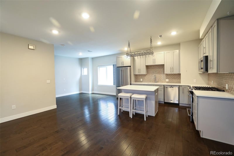 1373 N Knox Ct, Denver, CO 80204