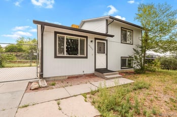 15977 E 17th Pl, Aurora, CO 80011