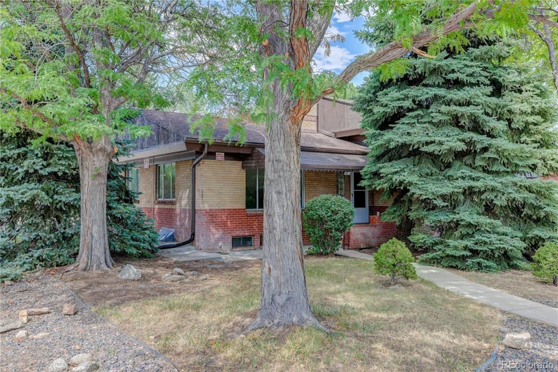 8395 W 17th Ave, Lakewood, CO 80214