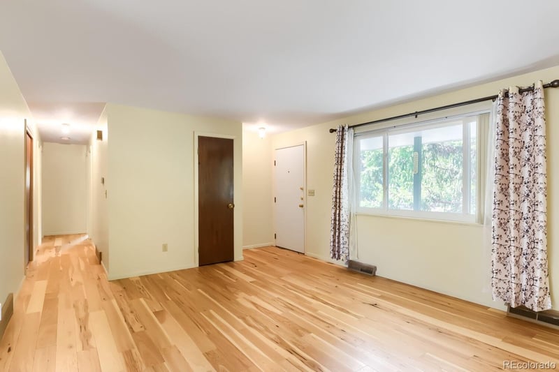 6357 W Clifton Pl, Littleton, CO 80128