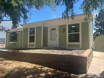 20672 E Batavia Dr, Aurora, CO 80011