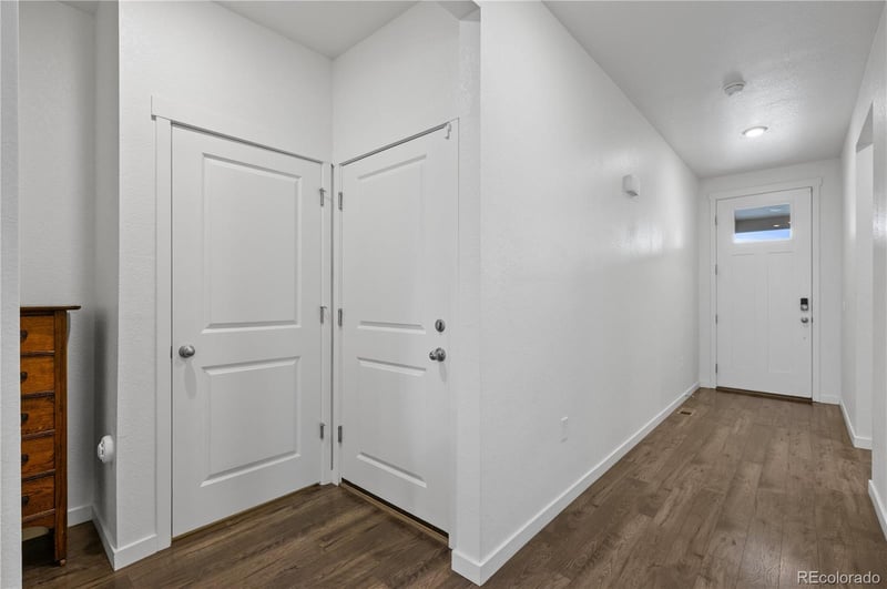 24 S Vandriver Way, Aurora, CO 80018