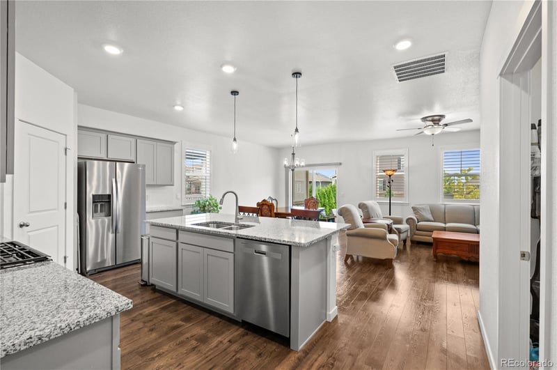 24 S Vandriver Way, Aurora, CO 80018