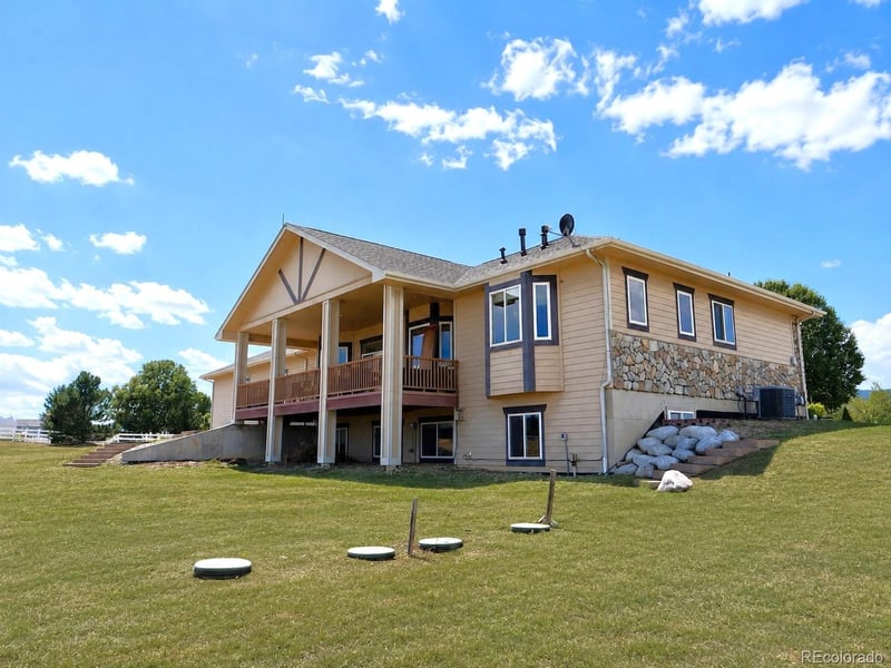 4803 Malibu Dr, Berthoud, CO 80513