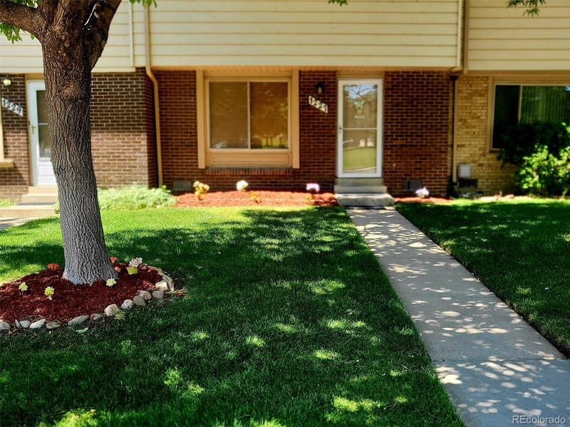 1227 S Uvalda St, Aurora, CO 80012