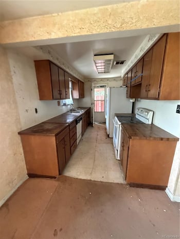 8110 W 64th Ave, Arvada, CO 80004