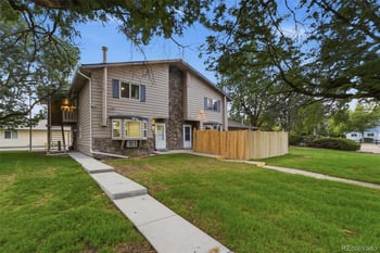 92 N Newark St #C, Aurora, CO 80012