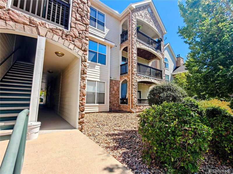 18919 E Warren Cir #B107, Aurora, CO 80013