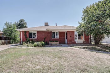 5550 Holland Dr, Arvada, CO 80002