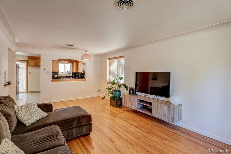 5550 Holland Dr, Arvada, CO 80002