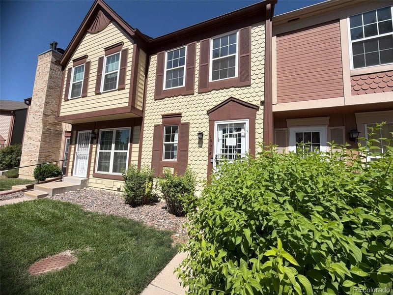 1663 S Blackhawk Way #A, Aurora, CO 80012