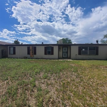 1423 Macpool St, Dacono, CO 80514