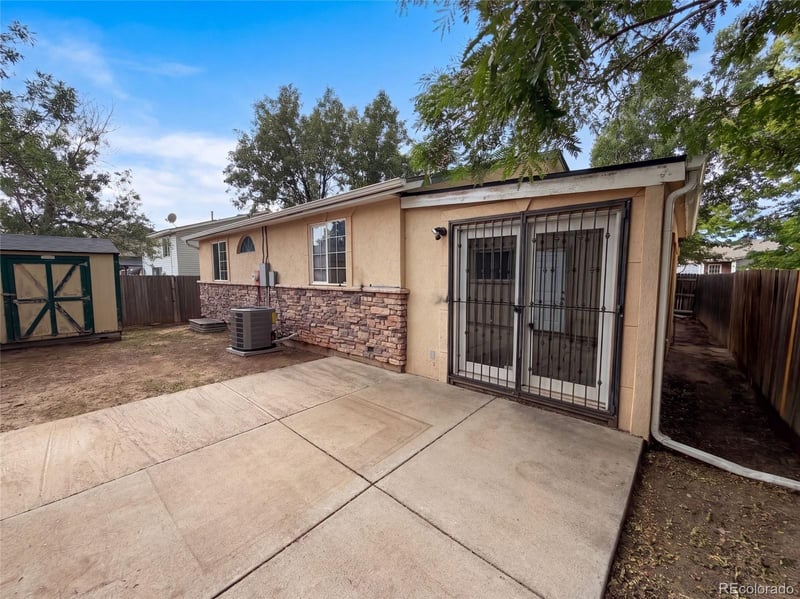 4426 Durham Ct, Denver, CO 80239
