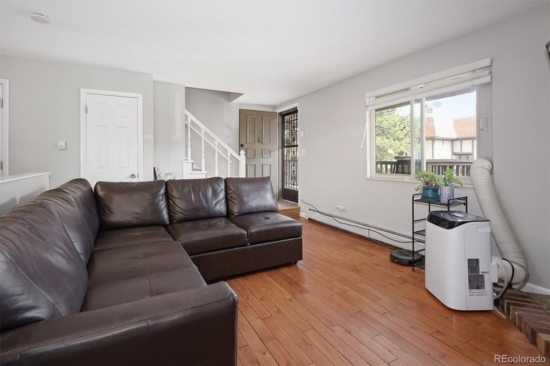 2700 S Holly St #208, Denver, CO 80222