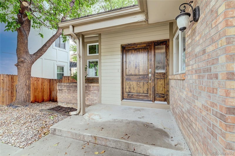 3369 S Tulare Ct, Denver, CO 80231