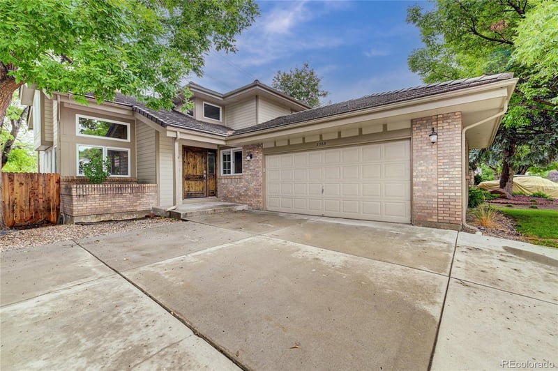 3369 S Tulare Ct, Denver, CO 80231