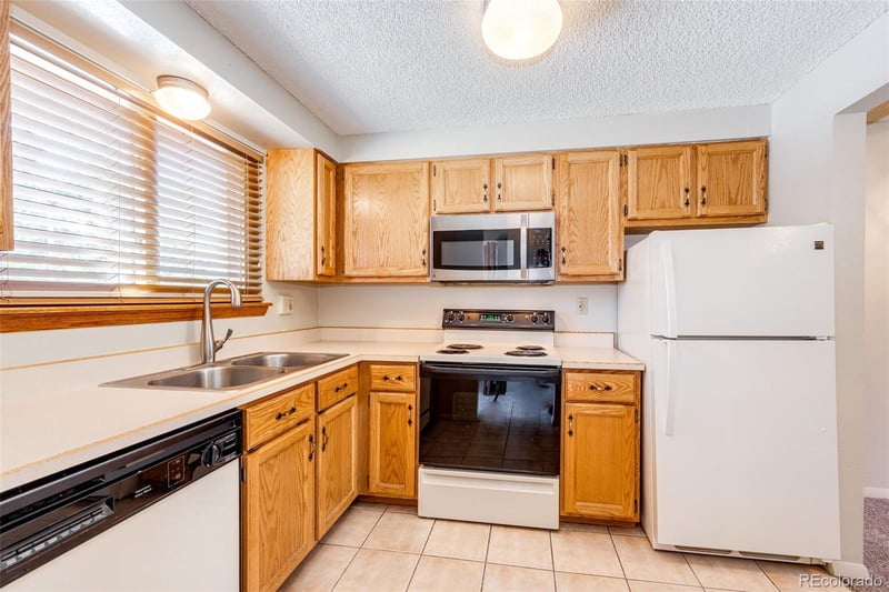 469 E Highline Cir, Littleton, CO 80122