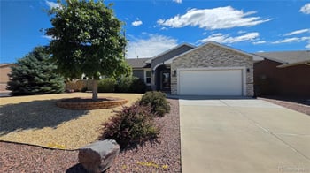 2224 Crestwood Ln, Pueblo, CO 81008