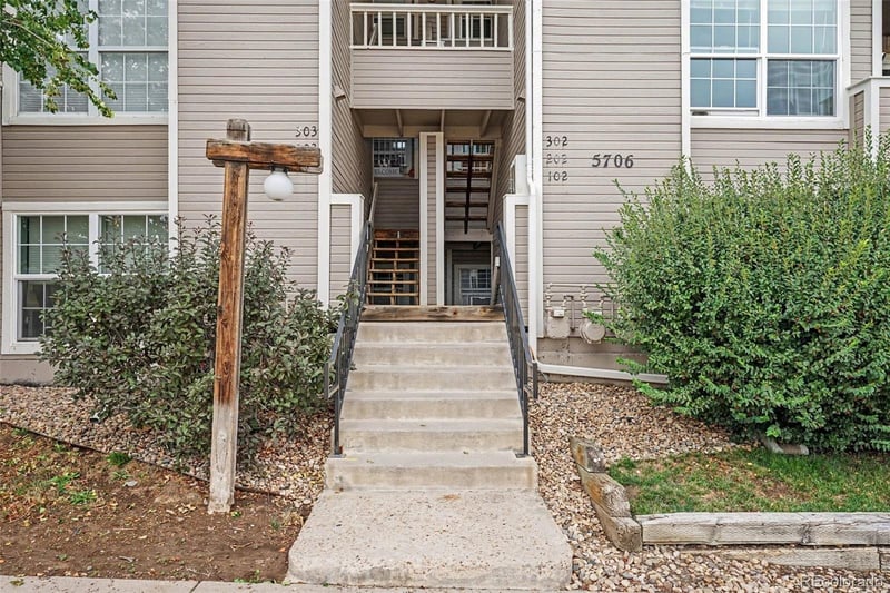 5706 W Asbury Pl #202, Lakewood, CO 80227