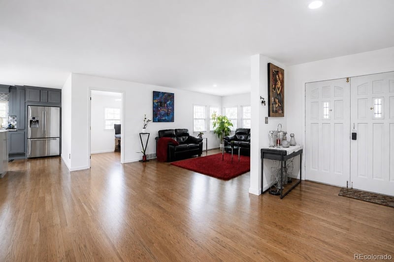205 S Tucson Cir, Aurora, CO 80012