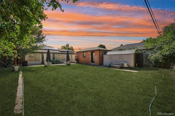 2323 Oneida St, Denver, CO 80207