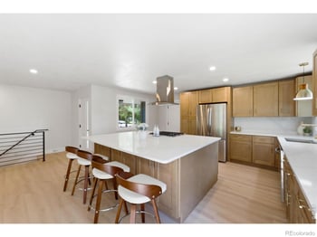 2126 S Yarrow St, Lakewood, CO 80227