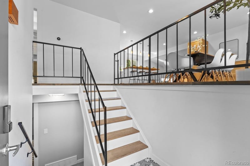 12438 W 70th Pl, Arvada, CO 80004
