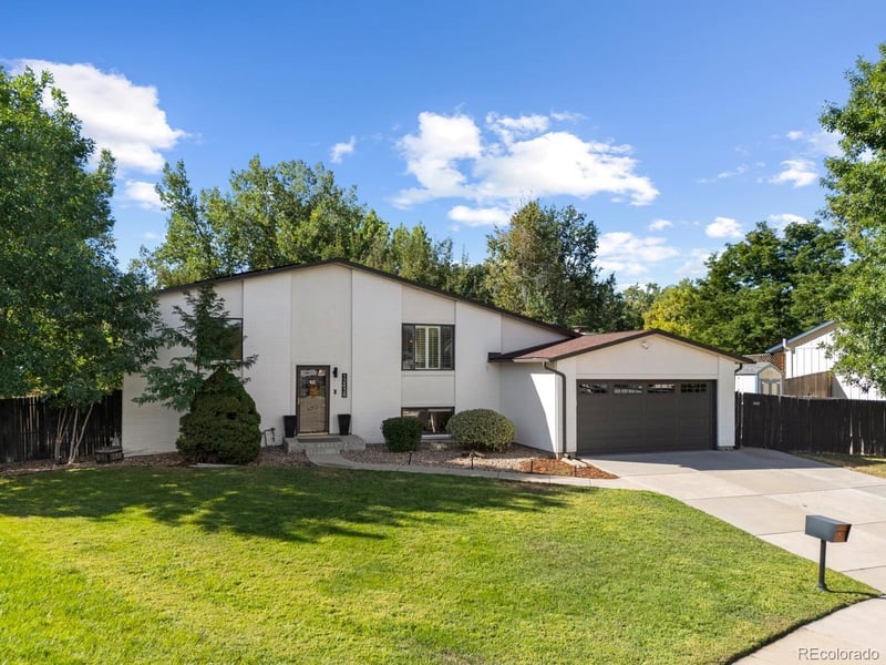 12438 W 70th Pl, Arvada, CO 80004