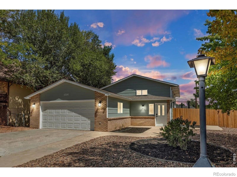 1226 Hunter Ct, Longmont, CO 80501