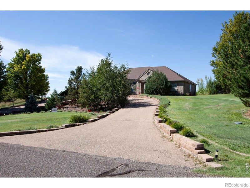 114 Hillside Dr, Sterling, CO 80751