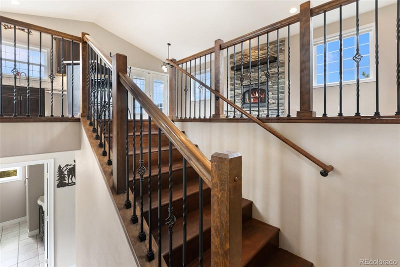 127 Carlton Cir, Florissant, CO 80816