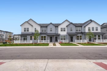 7675 S Mobile Way, Centennial, CO 80016
