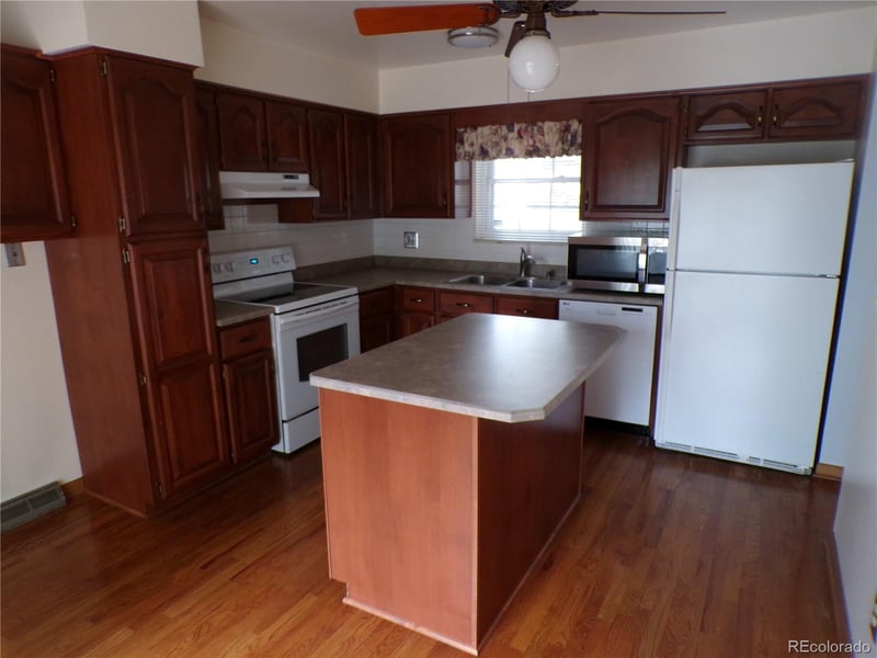 2714 S Xanadu Way, Aurora, CO 80014