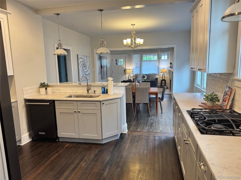 3325 N York St, Denver, CO 80205