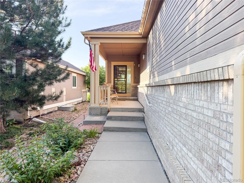 8151 S Algonquian Cir, Aurora, CO 80016