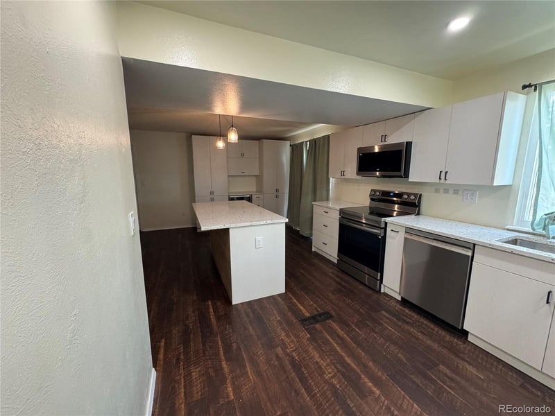 19727 E Oxford Dr, Aurora, CO 80013