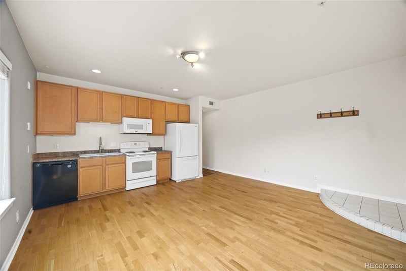 2389 S High St #5, Denver, CO 80210